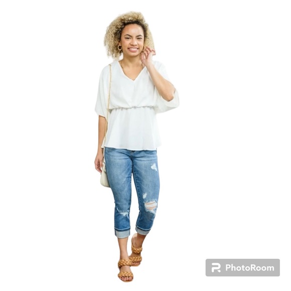 Gilli peplum top women’s size L white with flowey sleeves V-neck new with tags - Picture 1 of 8